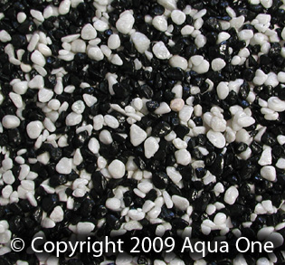 Aqua One Gravel - Mixed White + Black 2kg (2mm)