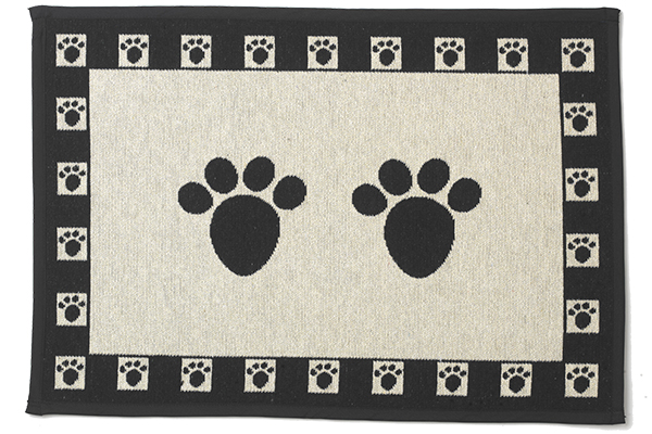 Petrageous Tapestry Placemat “Black Paws”